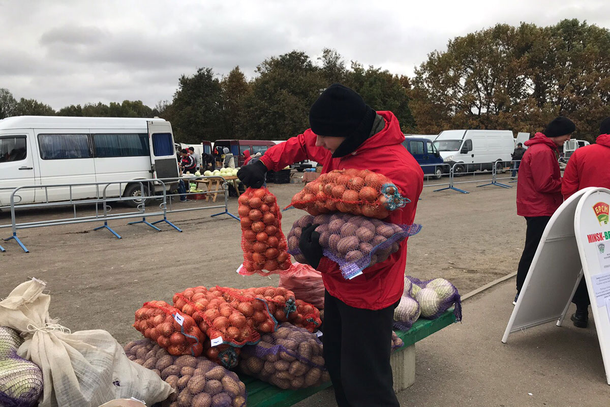 Помогаем пожилым: курсанты участвуют в республиканской акции